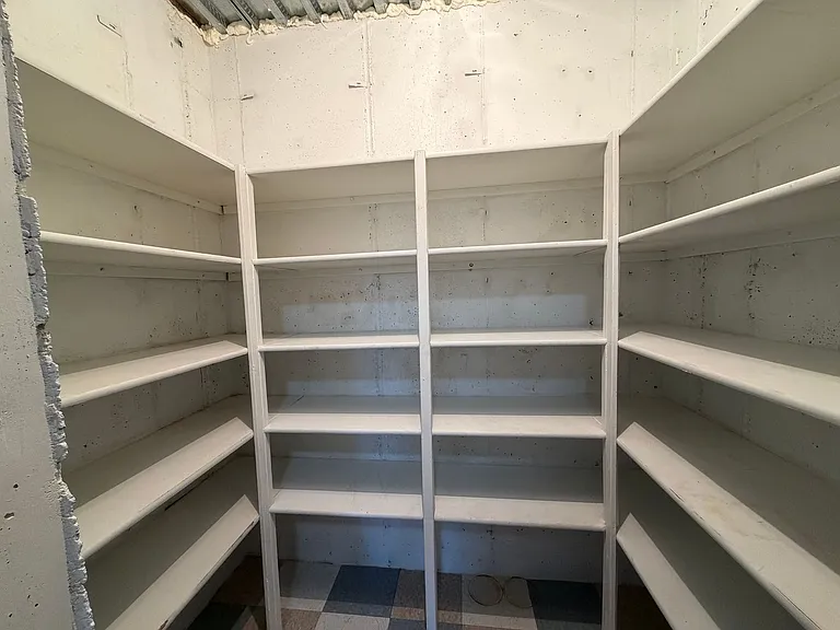 469 E Barcelona Dr — Photo 30