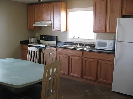 2 bed, $2,000 — Photo 2