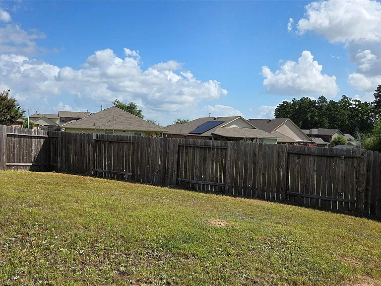 14097 Lake Crescent Dr — Photo 14