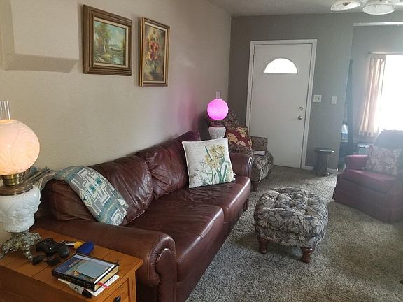 4th image of 904 SE Date Ave
