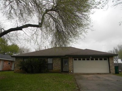717 Noreda St, Angleton, TX, 77515