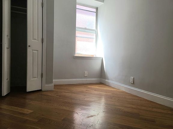 5th image of 220 W 107th St APT 5B