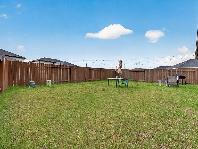 4222 Zeke Estates Ln — Photo 46