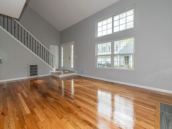 4th image of 266 Butternut Ln Unit 0