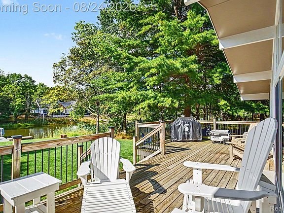 4th image of 9647 Shore Dr