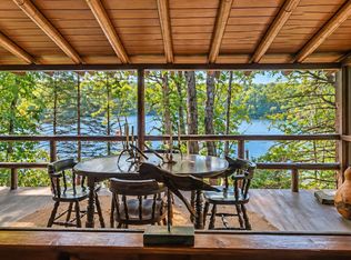 322 Crescent Lake Rd, Scotrun, PA 18355