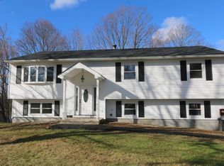 3250 Kip Ct, Yorktown Heights, NY 10598