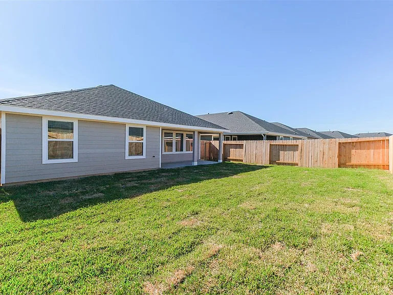 31718 Hallington Hill Ln — Photo 33