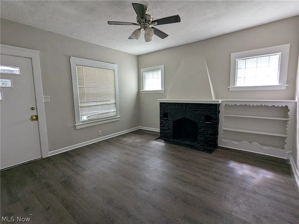 2 bed, $1,250 — Photo 3