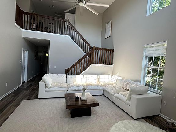 4th image of 5182 Horseshoe Falls Dr