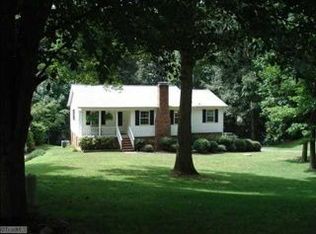 2520 Mount Salem Rd, Pfafftown, NC 27040