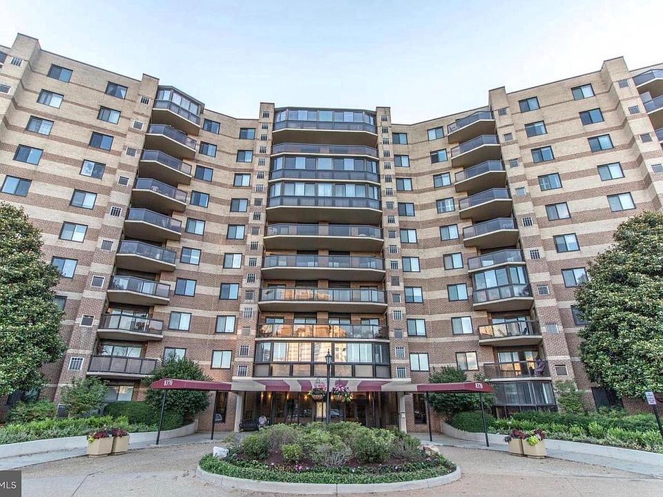 1st image of 8370 Greensboro Dr APT 922