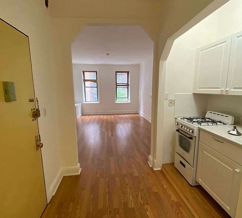 1st image of 332 E 53rd St APT 3F