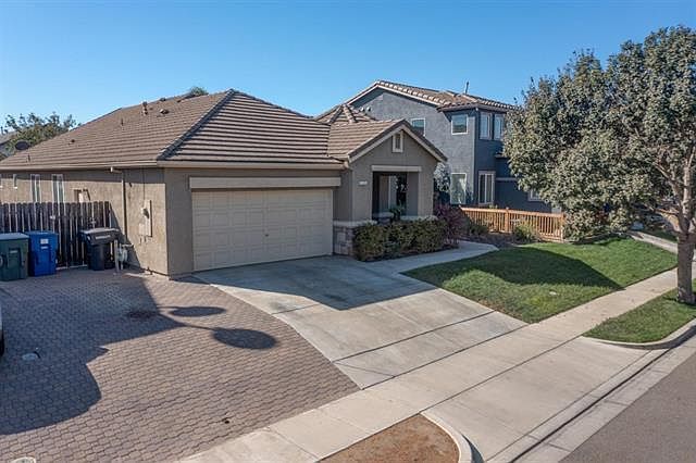 1st image of 1426 Jake Creek Dr