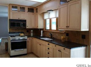 4022 Milton Ave, Camillus, NY 13031