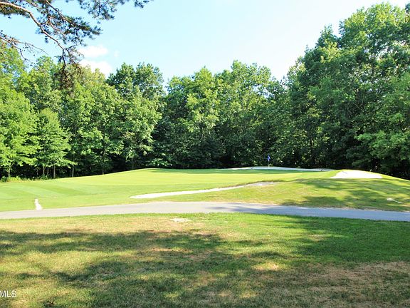 5th image of 15 Hanover Ct Lot 81