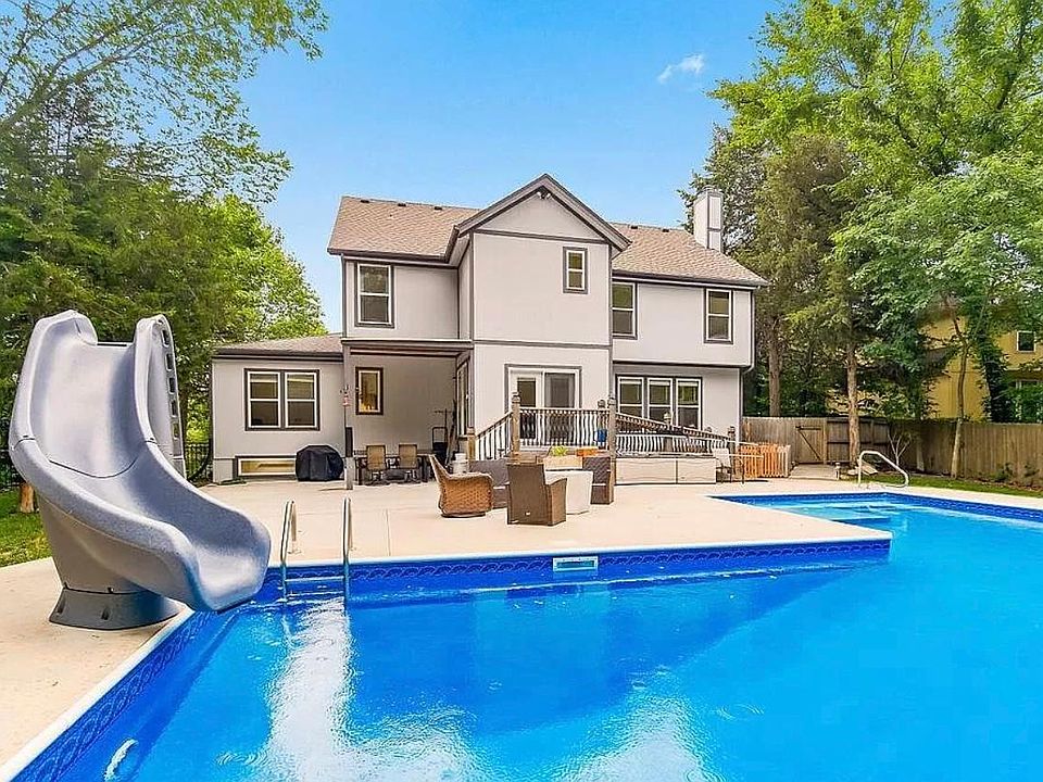 8466 Frederick Dr, De Soto, KS 66018 Zillow