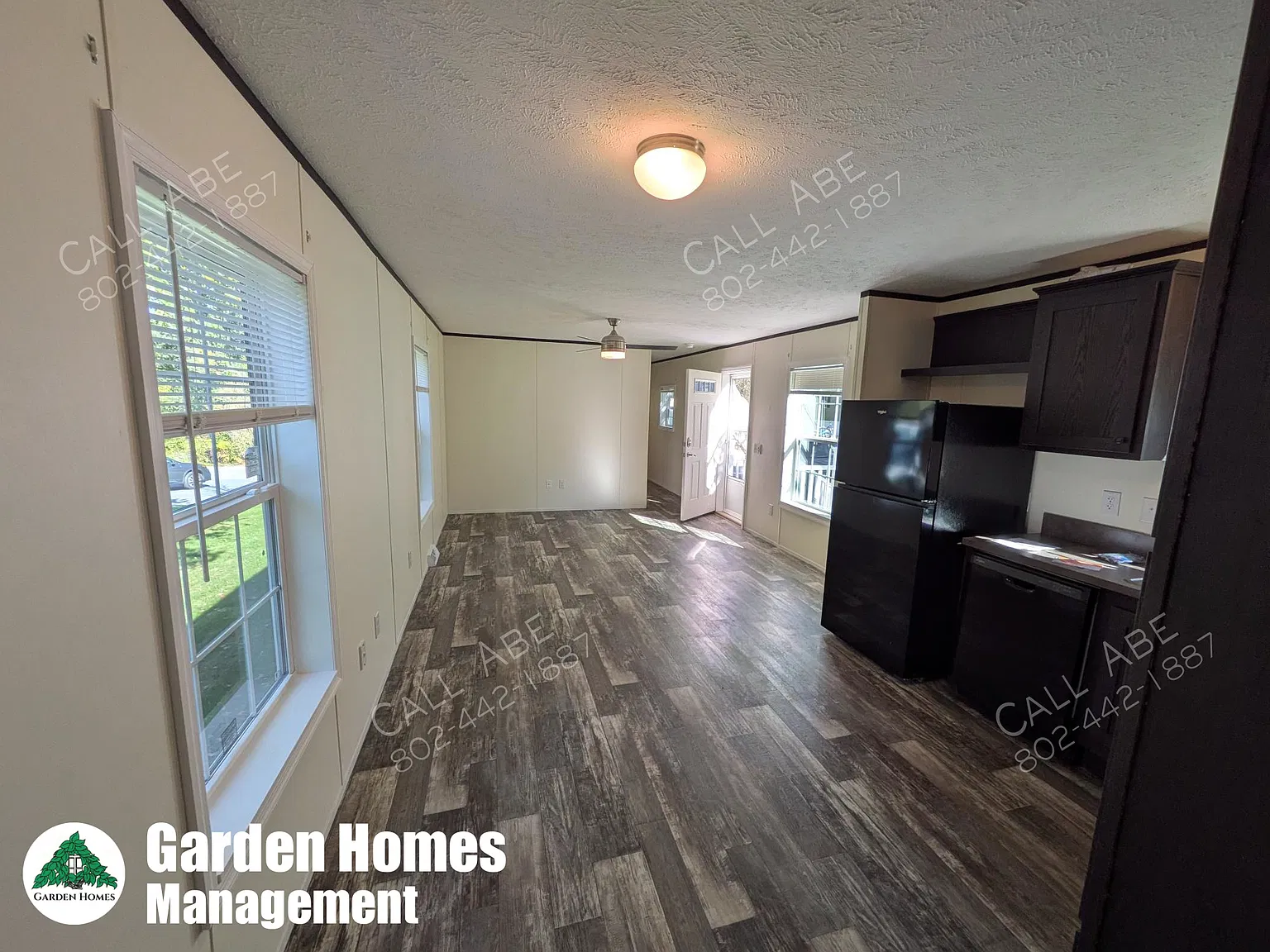 3 bed, 1.5 bath, 924 sqft, $1,595 — Photo 3