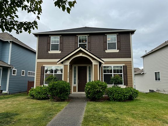 2nd image of 3509 Keegan St NE