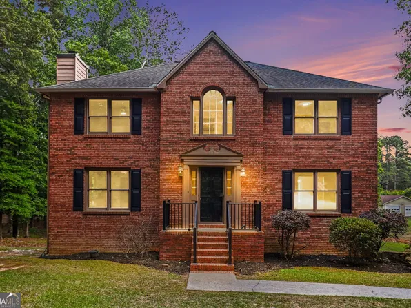 475 Anthony Dr, Tyrone, GA 30290