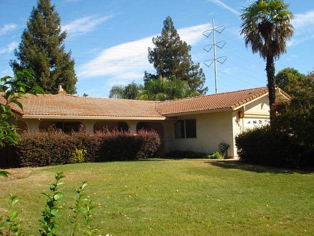 1st image of 8305 Olivine Ave