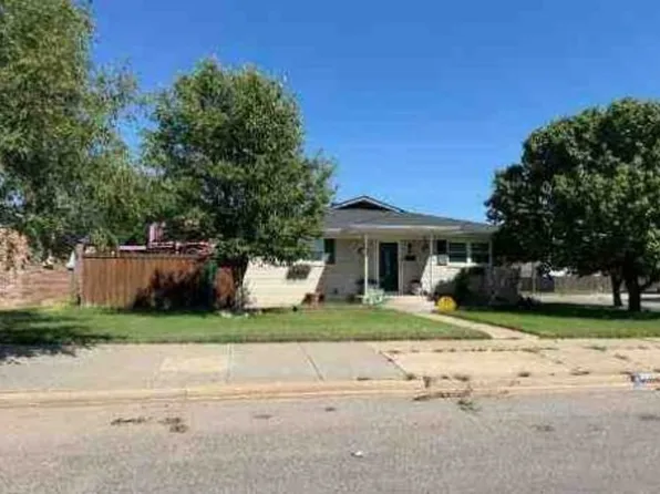2100 N Zimmers St, Pampa, TX 79065