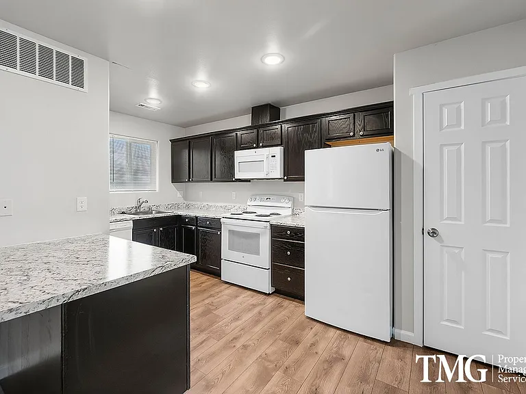AP Properties — Photo 43