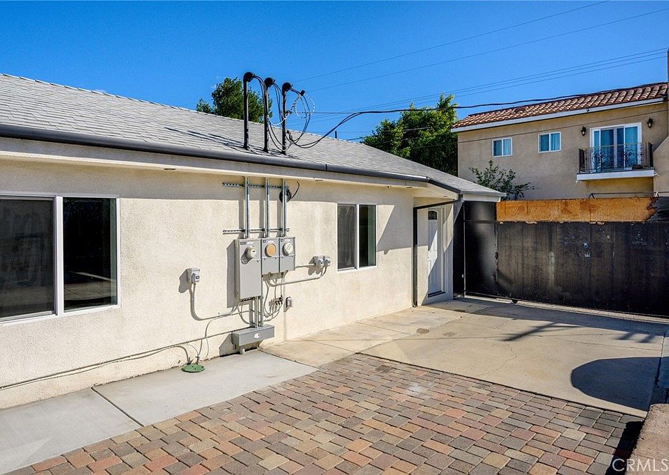 1st image of 14298 Van Nuys Blvd