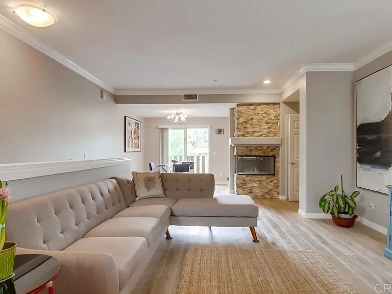 2921 E St #2 — Photo 11