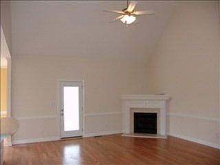3rd image of 317 Kingston Cir