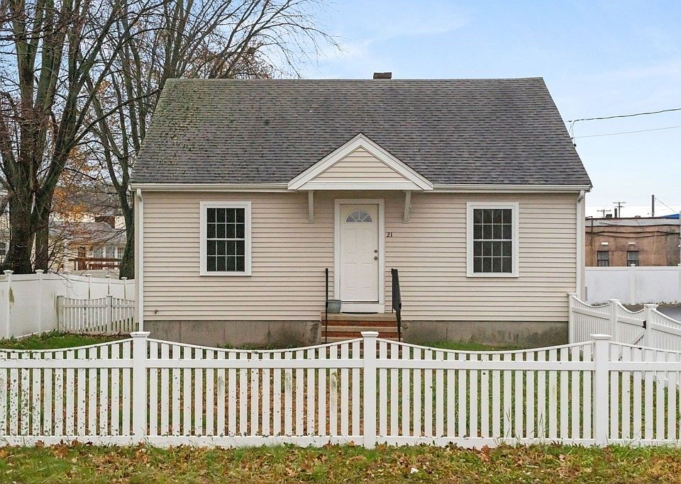 1st image of 21 Halliden St #21