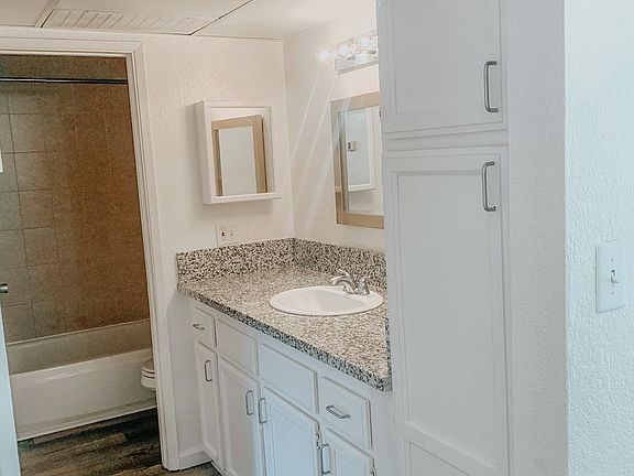4th image of 5306 El Camino Ave #15