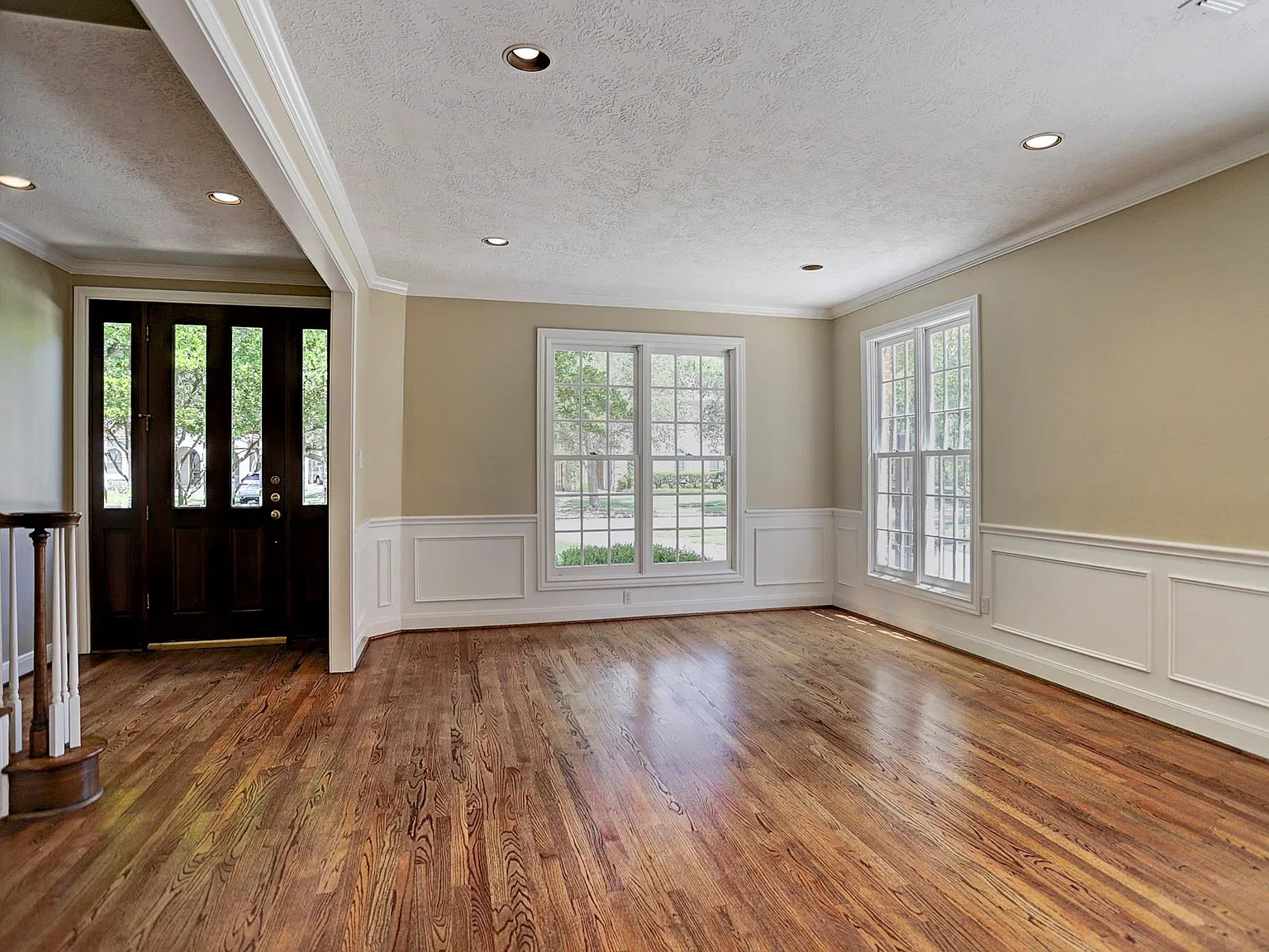 4 bed, 4.5 bath, 3206 sqft, $7,000 — Photo 3