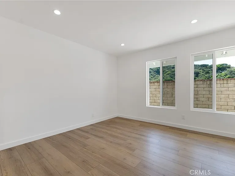 4316 Topanga Canyon Blvd — Photo 22