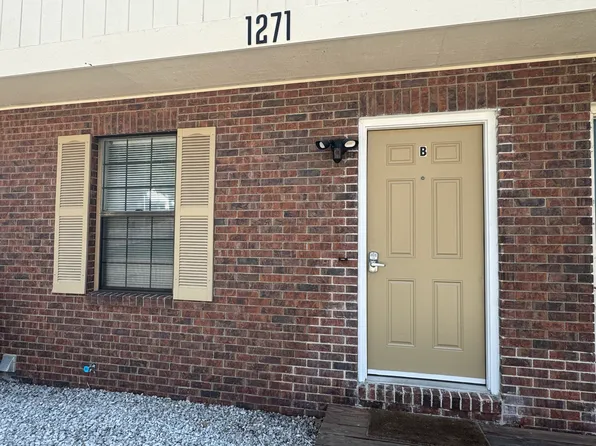 1271 Pineview Trl APT B, Newark, OH 43055