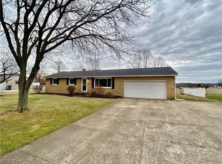 8790 Rue Susan St, Louisville, OH 44641