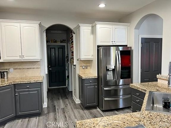 4th image of 514 Pioneer Rd