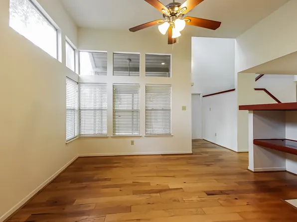 35 Shallow Pond Pl, Spring, TX 77381