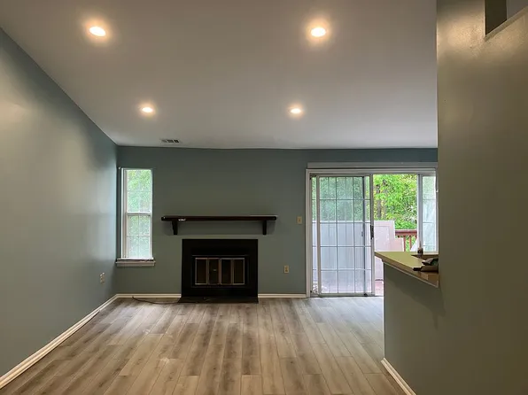 6233 Cedar Ct, Monmouth Junction, NJ 08852