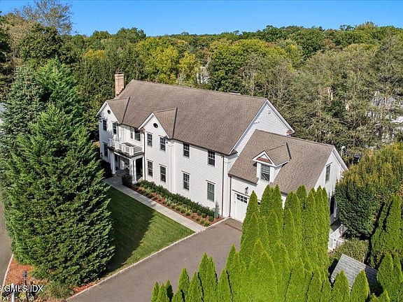 2nd image of 14 Bradbury Pl