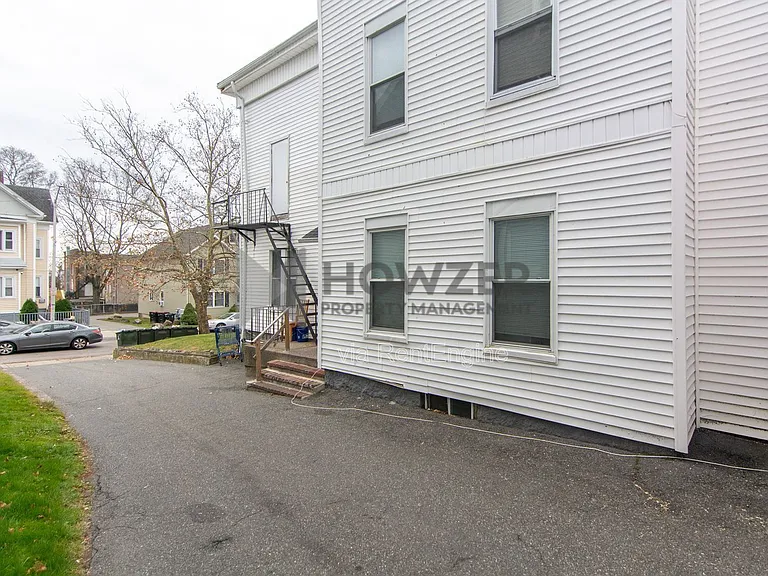 109 Green St #6 — Photo 14