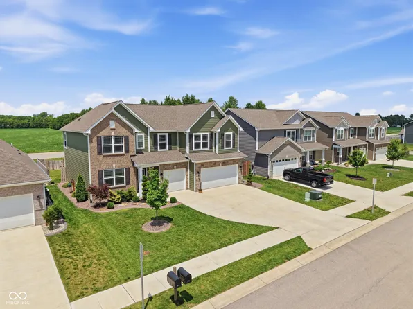 232 Waterford Ln, Pendleton, IN 46064