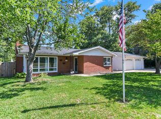 430 W Debby Dr, Mt Zion, IL 62549