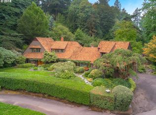 10801 S Riverside Dr, Portland, OR 97219