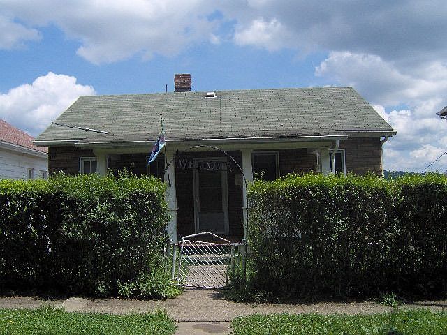 1st image of 3222 Elm St