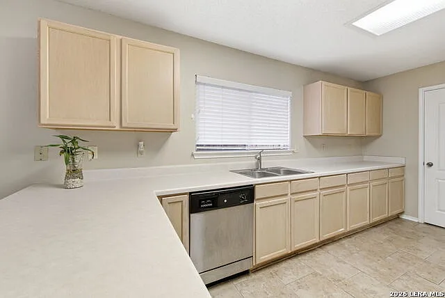 21935 Legend Point Dr — Photo 5