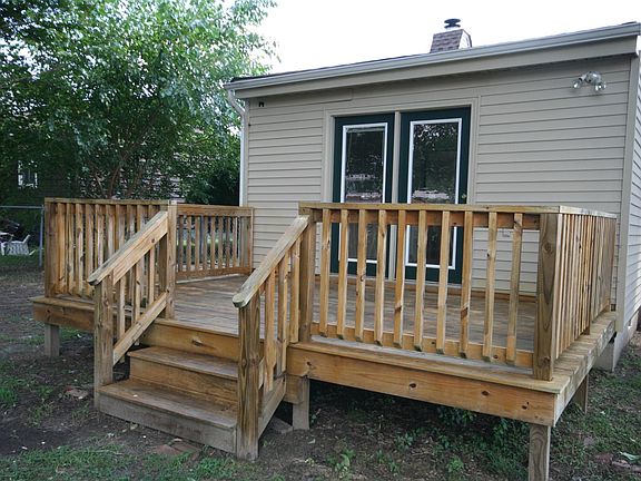 5th image of 4007 Yorktown Dr