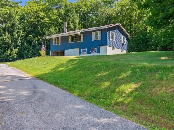 558 Roxbury Road, Mexico, ME 04257