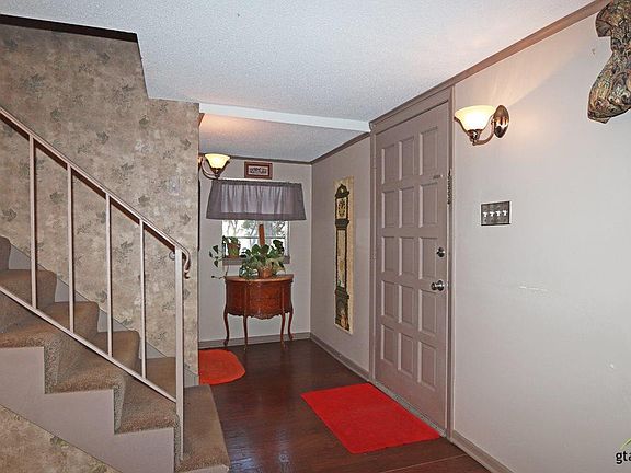 3rd image of 1403 S Donnybrook Ave