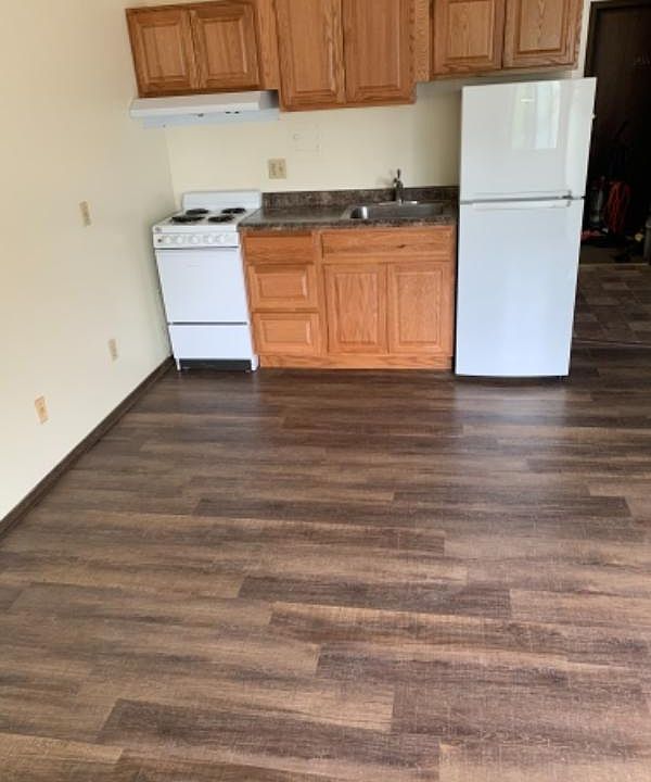 1st image of 454 W Dayton St #213